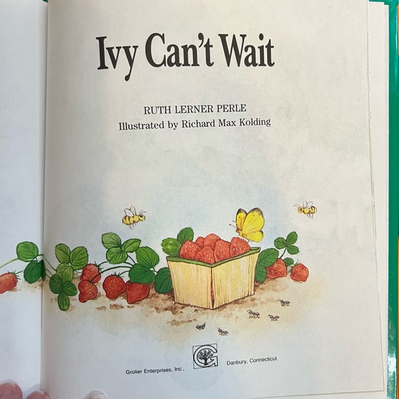 Kids Book Set - Green, Orange Covers - Picture 5 of 10